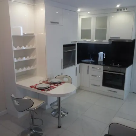 Apartment In Granada